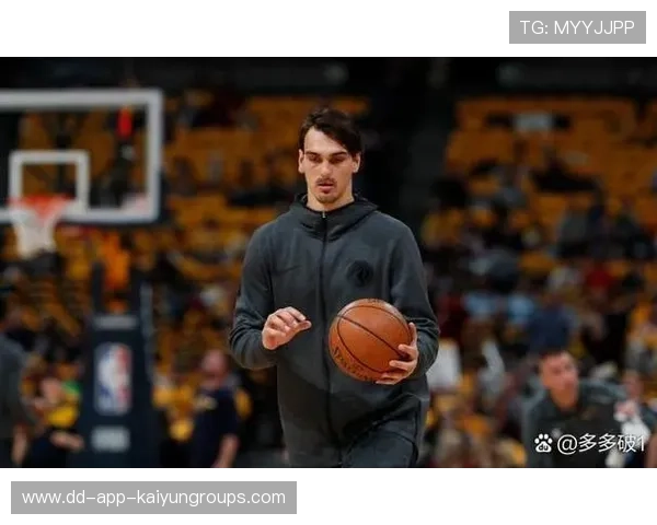 独行侠引援败笔引发争议,克莱状态断崖下滑,独行侠队引援